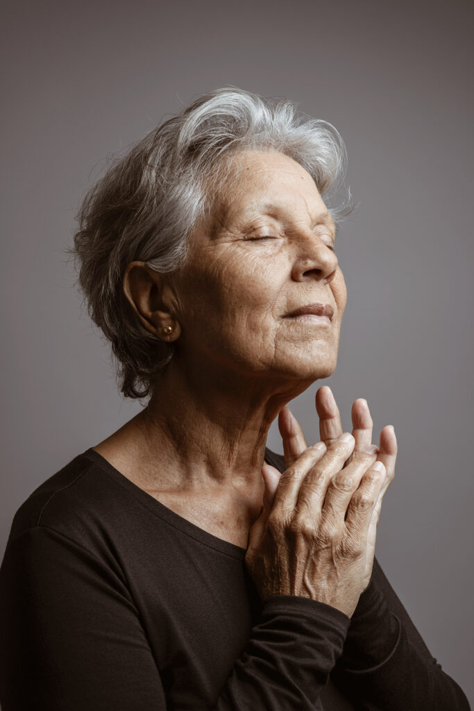 Portrait féminin en studio