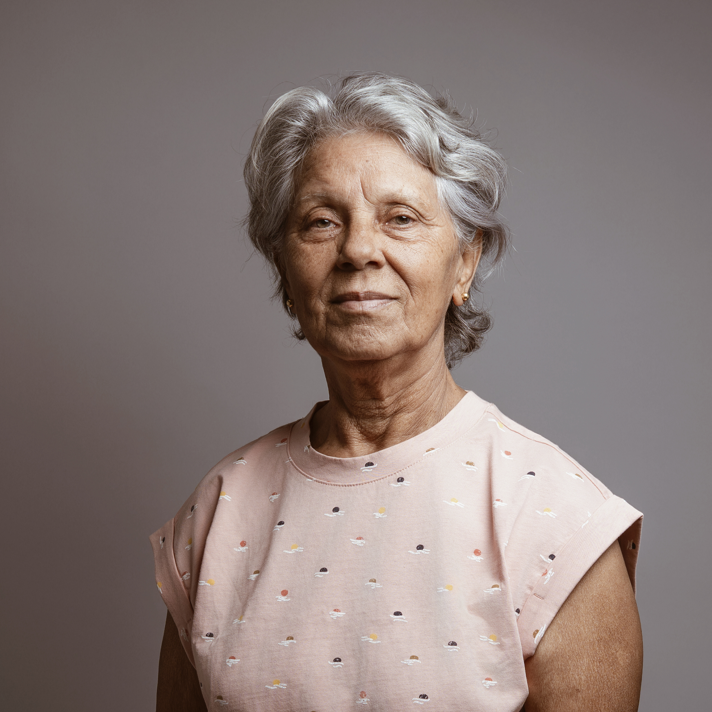 Portrait féminin en studio